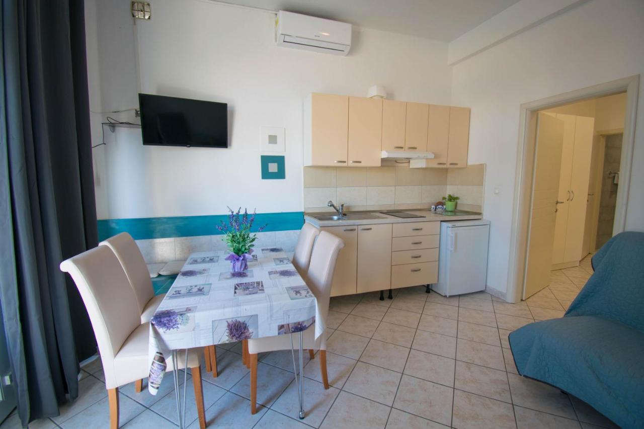 Family Apartment Manuela - Baška Voda Eksteriør bilde