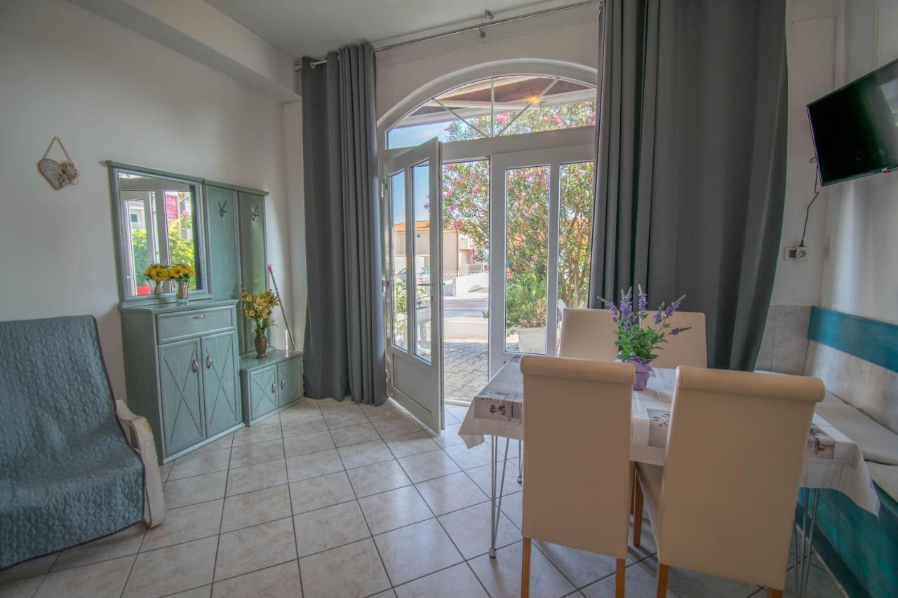 Family Apartment Manuela - Baška Voda Eksteriør bilde